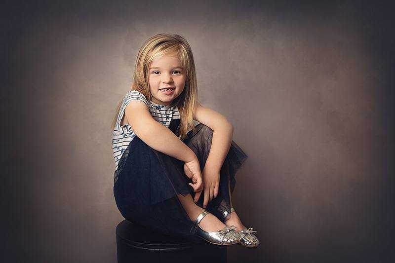 kids studio photography poses